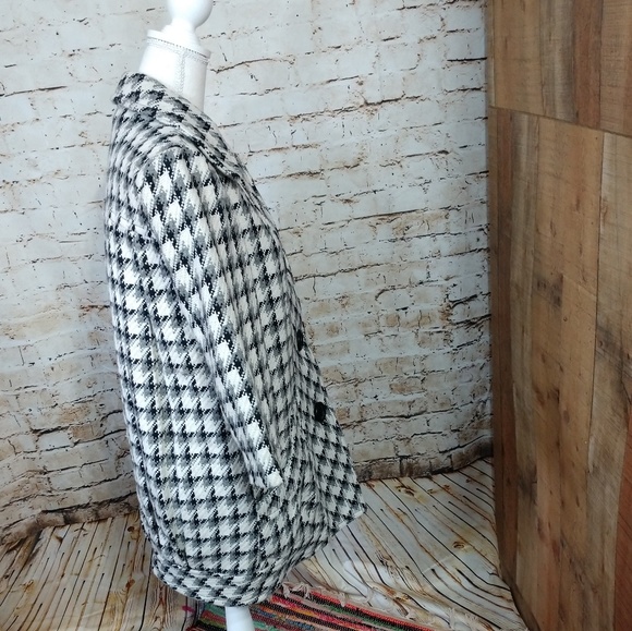 Anthropologie Tulle - Picture 2 of 5